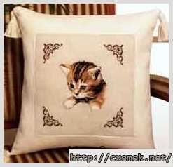 Скачать схему вышивки нитками Котик на диванную подушку